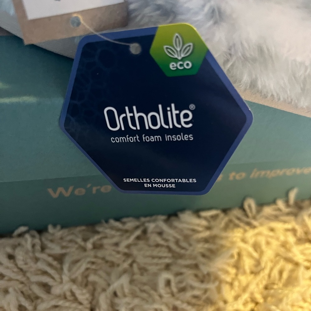 NWT TOMS ❄️ 🐆 - Picture 5 of 8